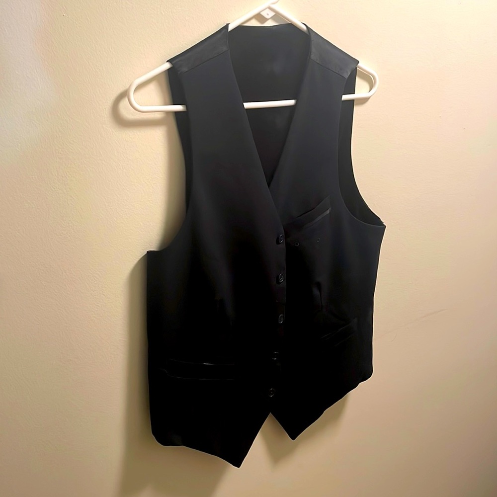 Reversible vest